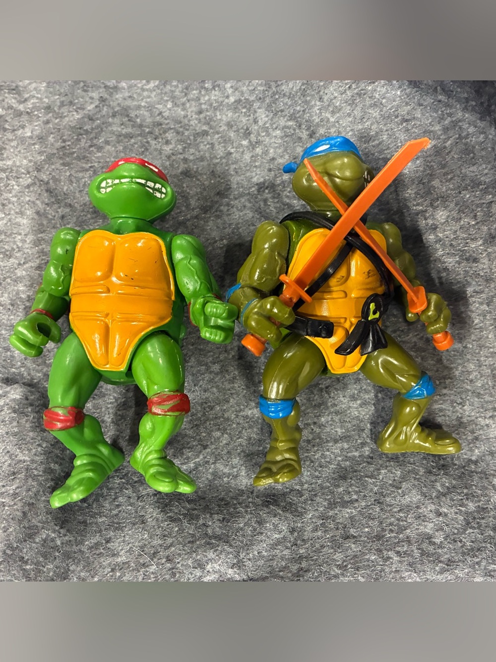 TMNT TEENAGE MUTANT NINJA TURTLES 1988 LEONARDO & RAPHAEL FIGURES